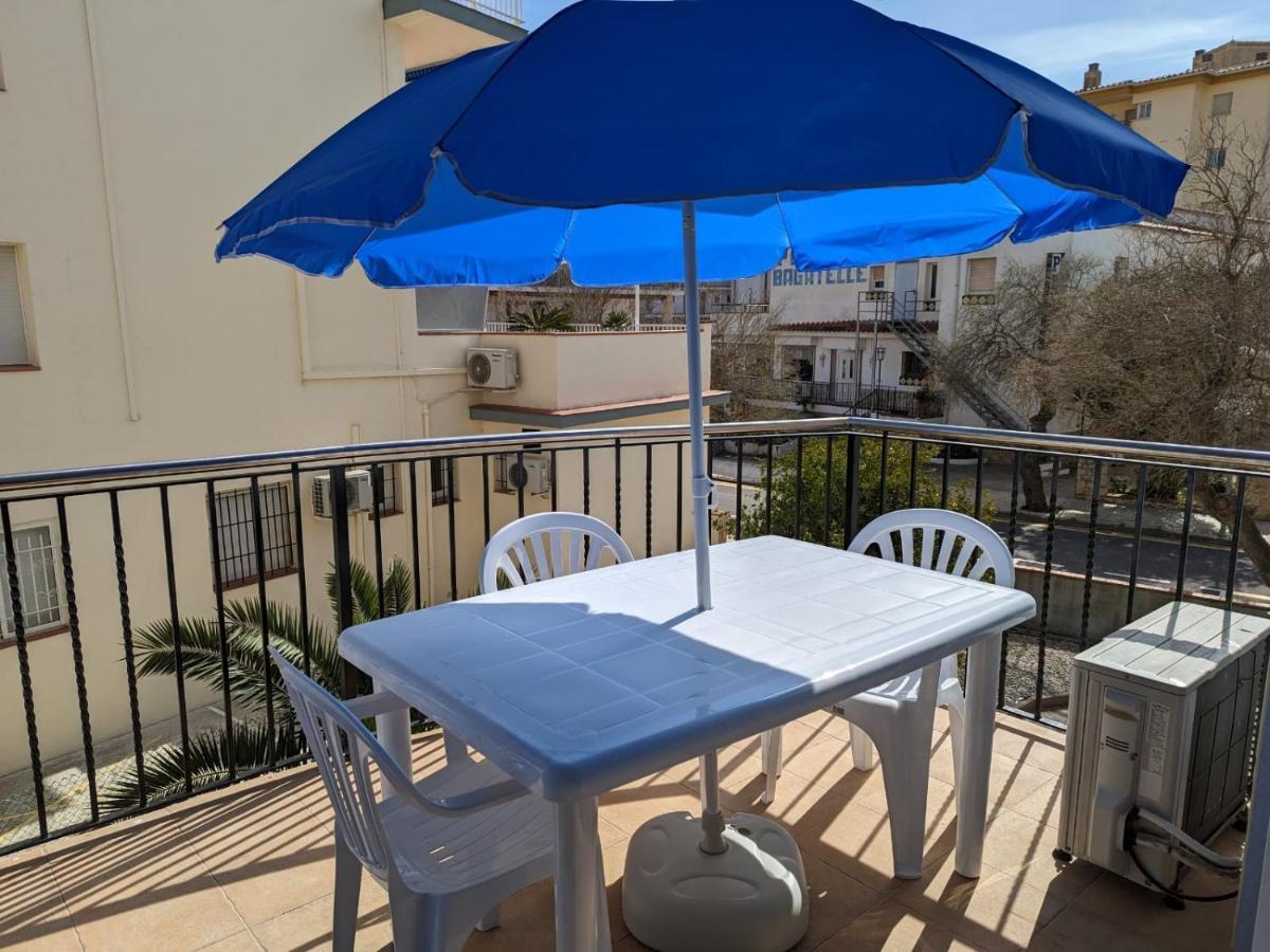 Apartamento En Roses, A 2 Minutos A Pie De Playa Luaran gambar